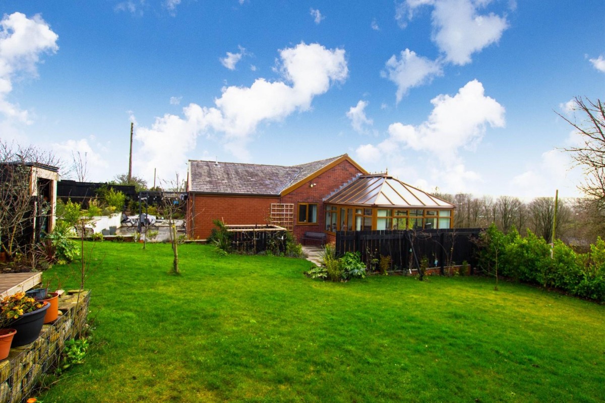 'Bradda' Bog Height Road