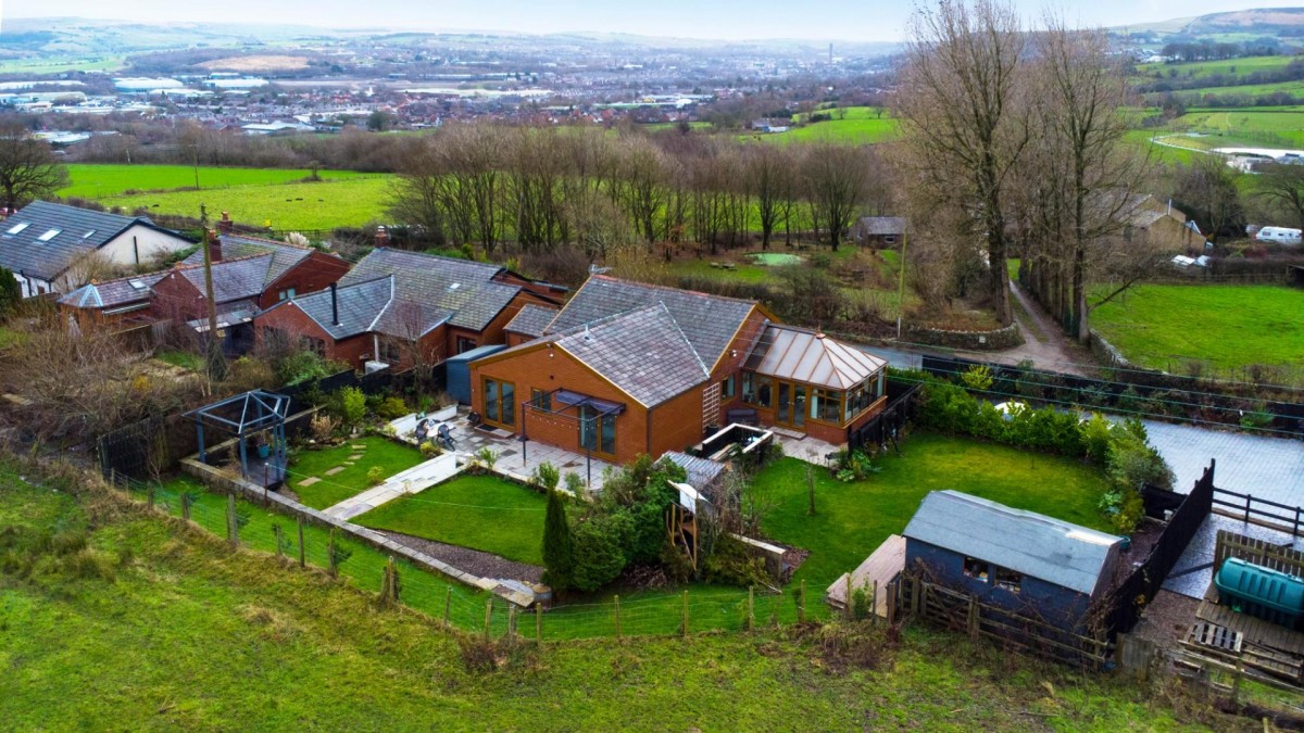 'Bradda' Bog Height Road