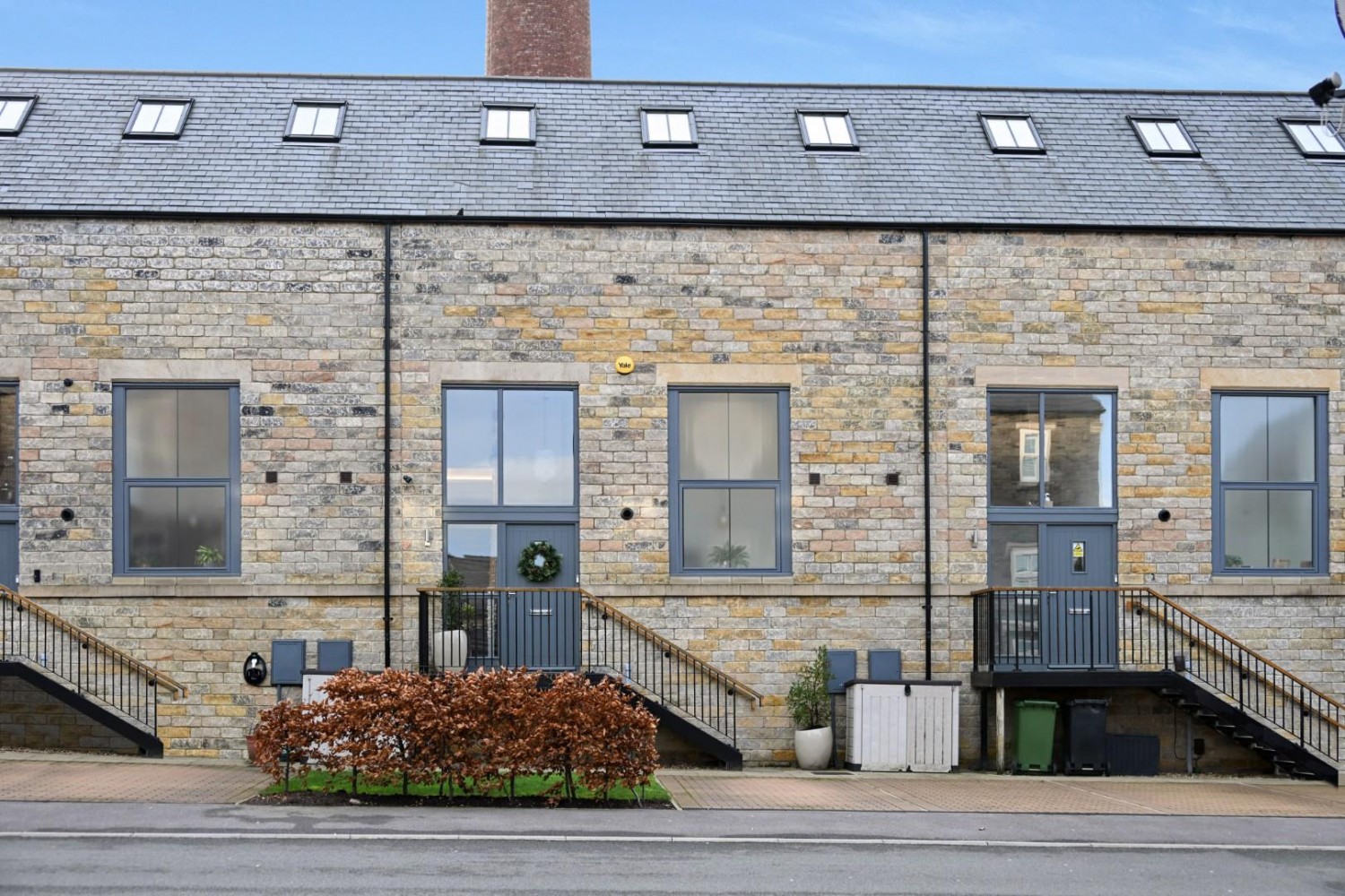 2 bedroom House for sale in Dyehouse Walk, Yeadon, Leeds