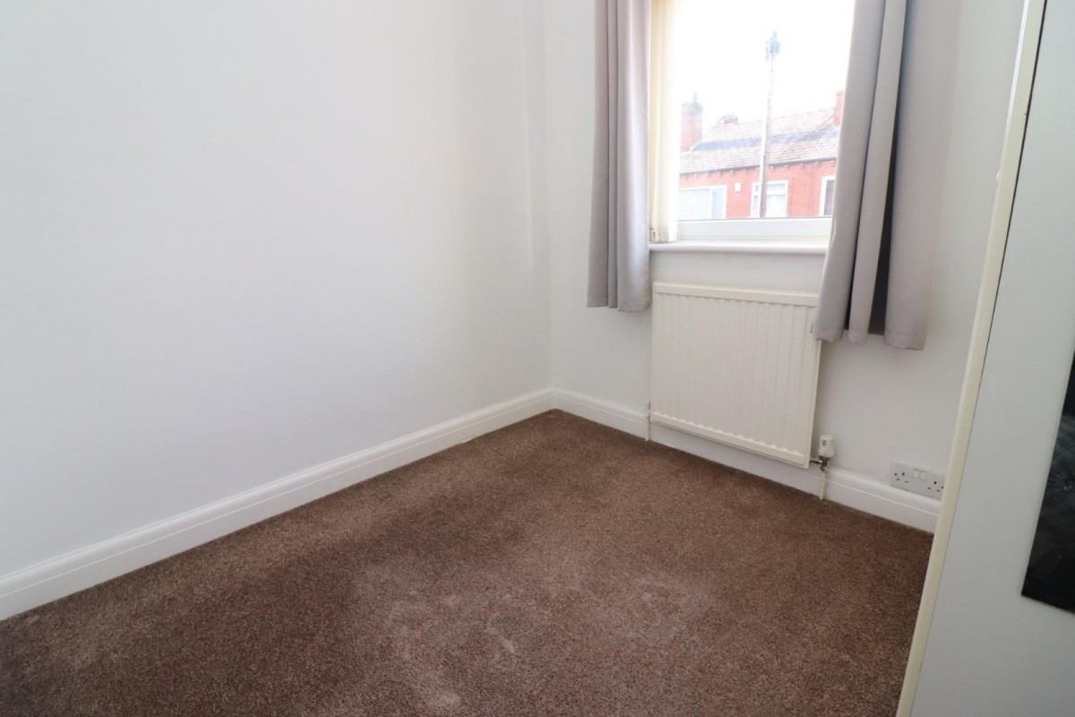 Florence Avenue, Bolton