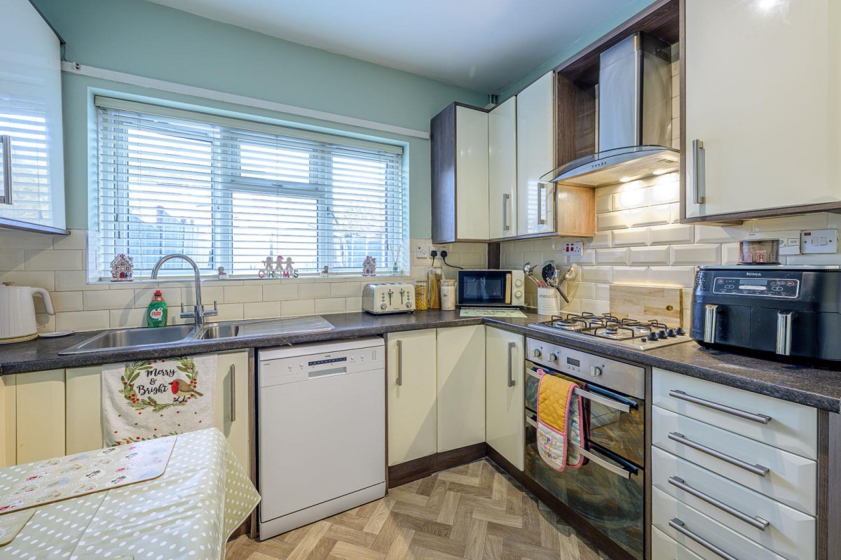 Beecher Road East, Halesowen, B63 2EB