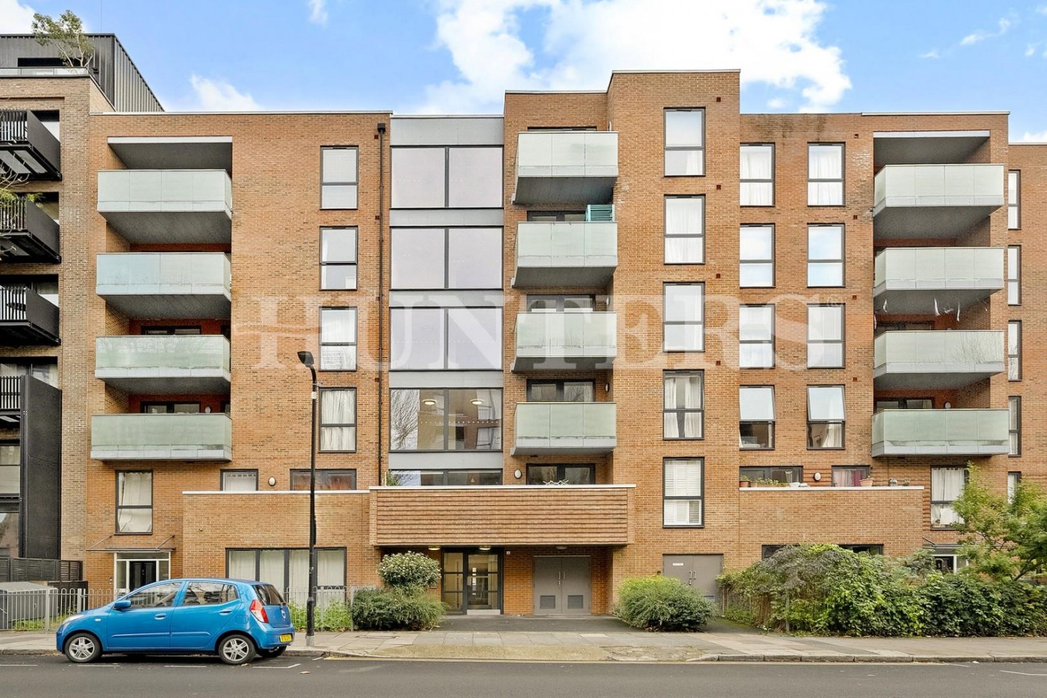 Bathurst Square, London, N15