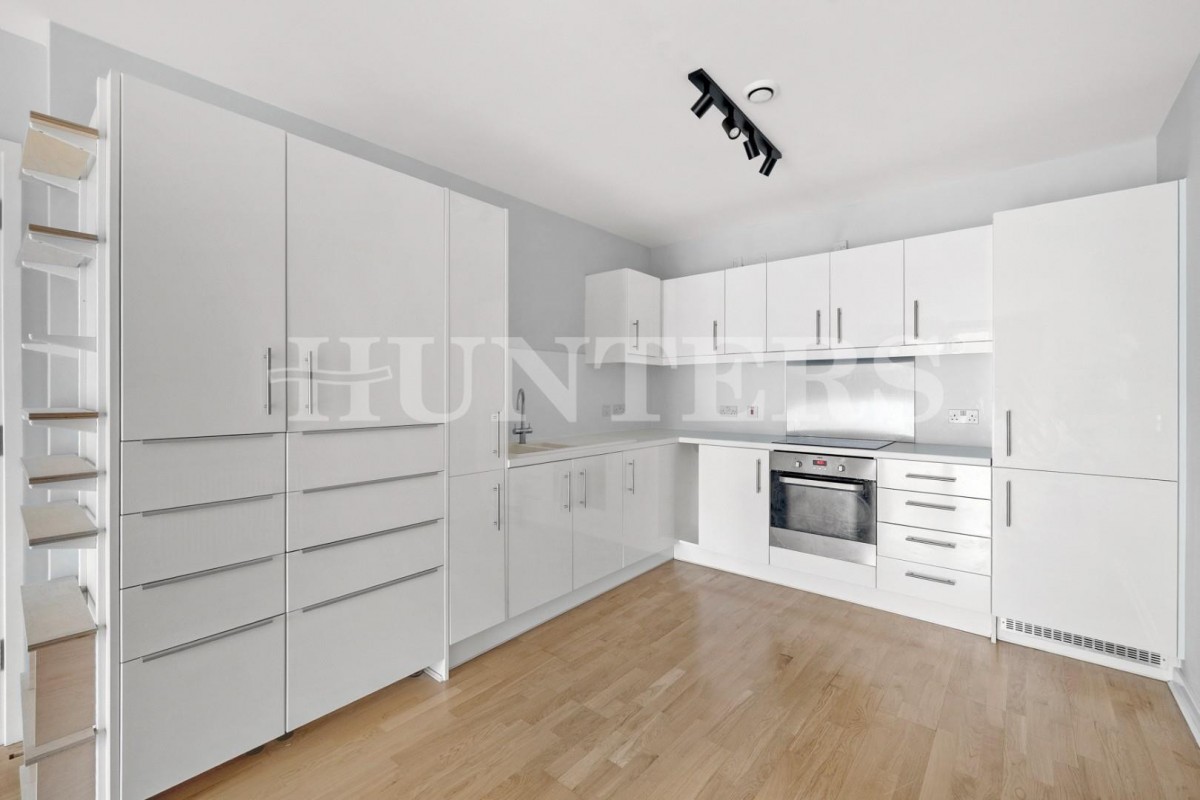 Bathurst Square, London, N15