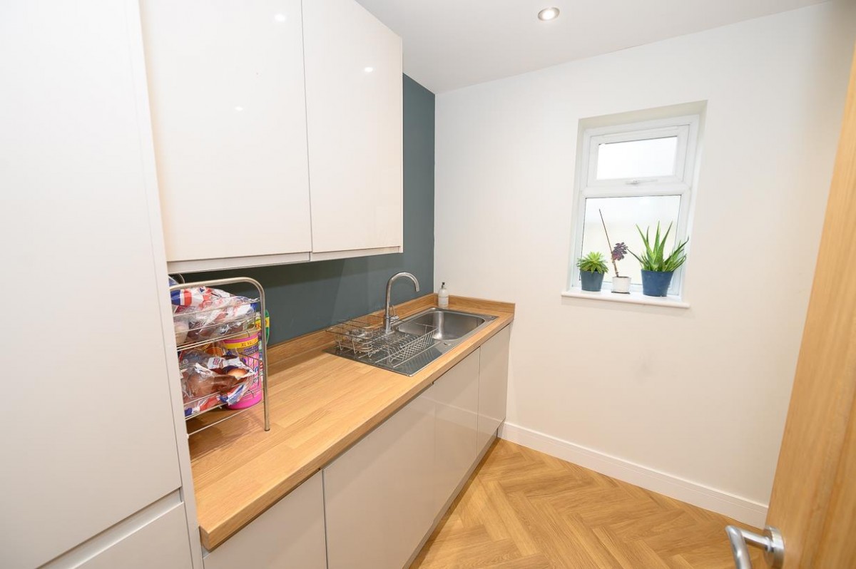 Fouracre Avenue, Downend, Bristol, BS16 6PD