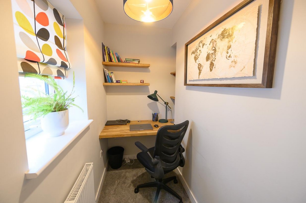 Fouracre Avenue, Downend, Bristol, BS16 6PD