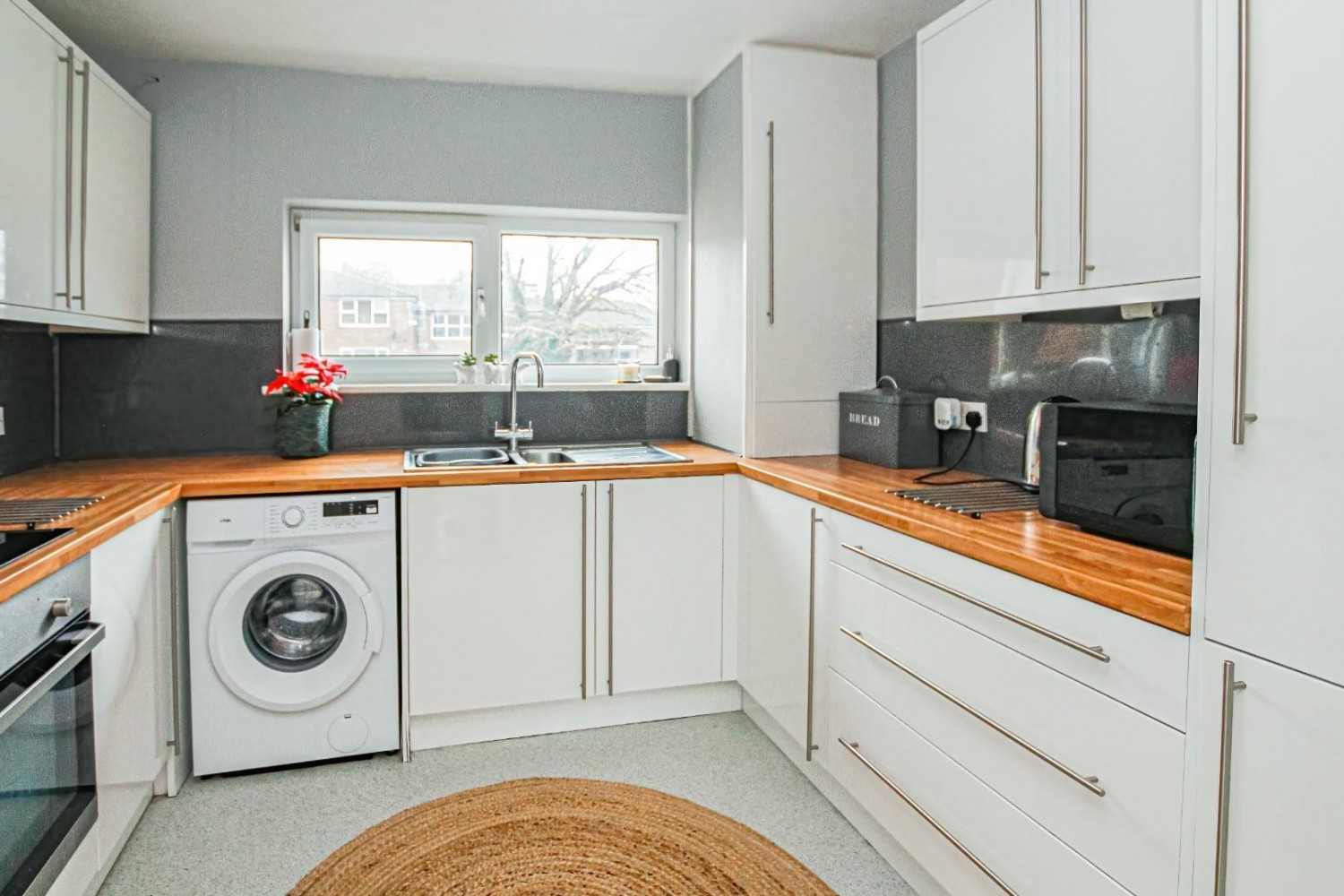 Bideford Court, Bideford Green, Leighton Buzzard