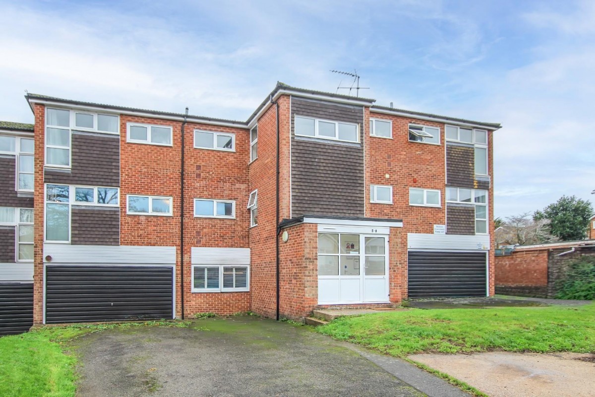 Bideford Court, Bideford Green, Leighton Buzzard