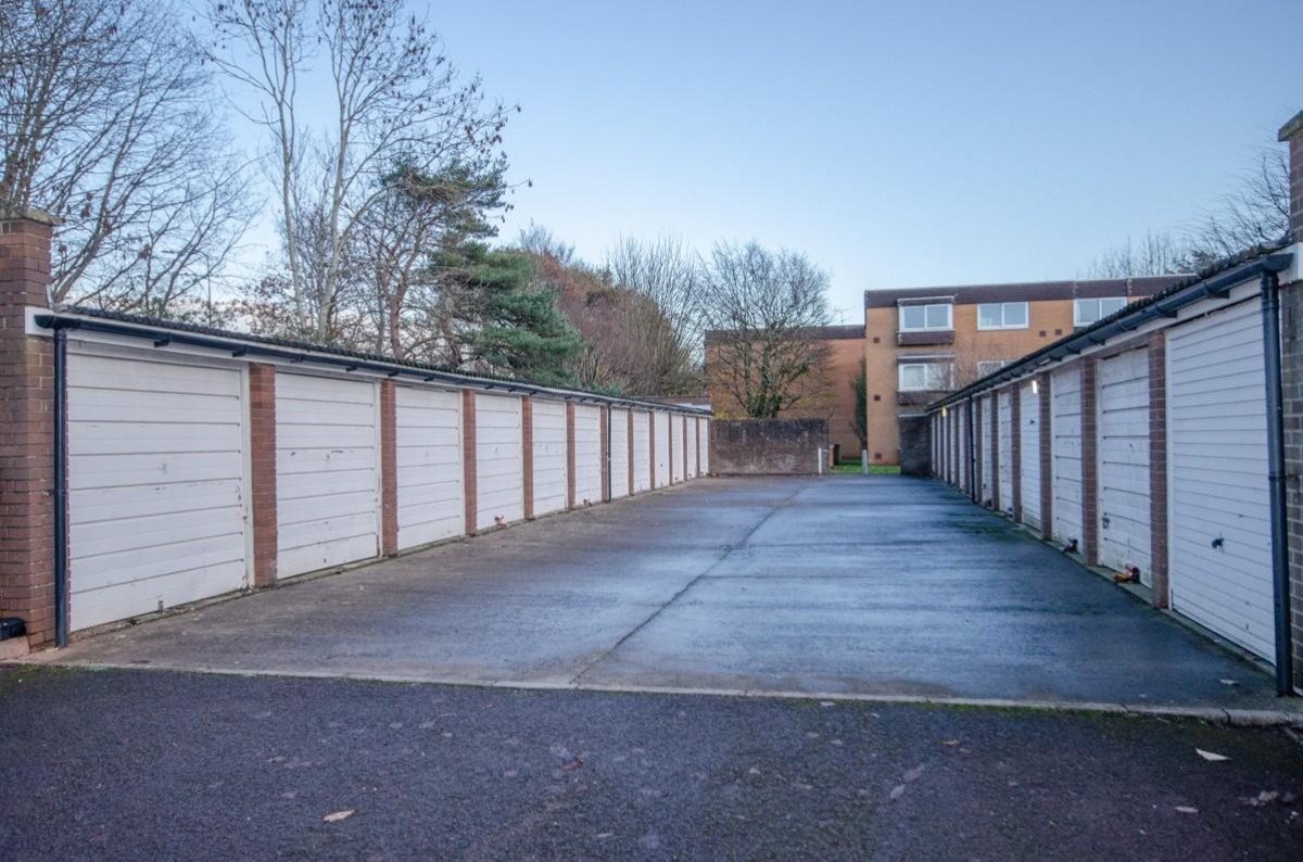 Harford Drive, Frenchay, Bristol, BS16 1NS