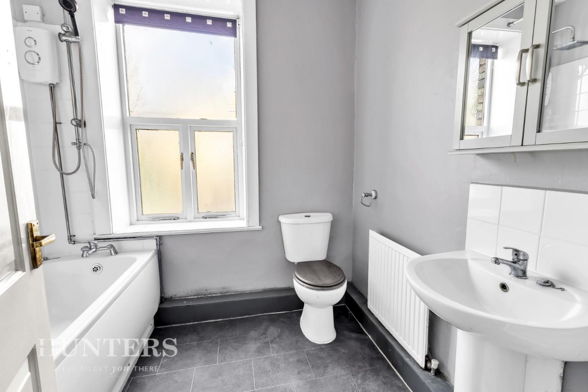 Hare Hill Road, Littleborough, OL15 9AD