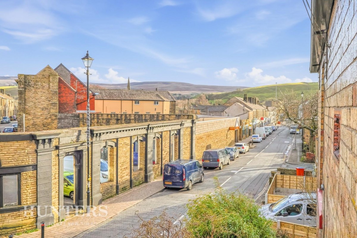 Hare Hill Road, Littleborough, OL15 9AD