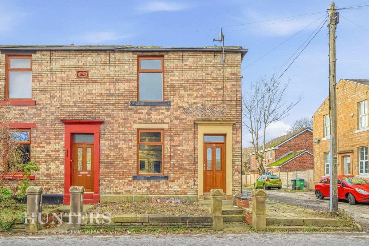 Hare Hill Road, Littleborough, OL15 9AD
