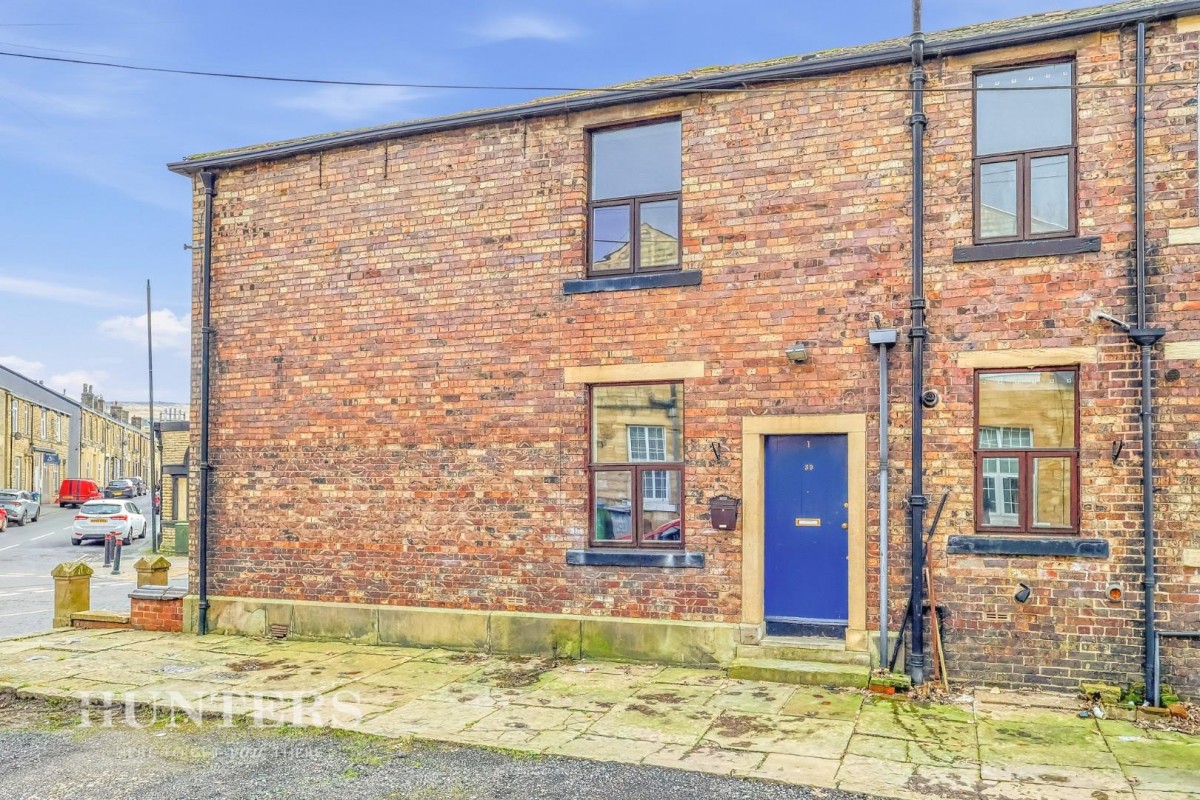 Hare Hill Road, Littleborough, OL15 9AD