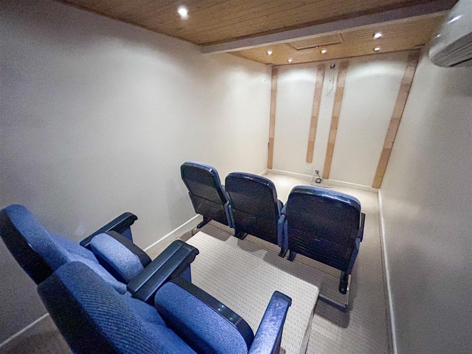 Chaucer Close, Stourbridge, DY8 4PL