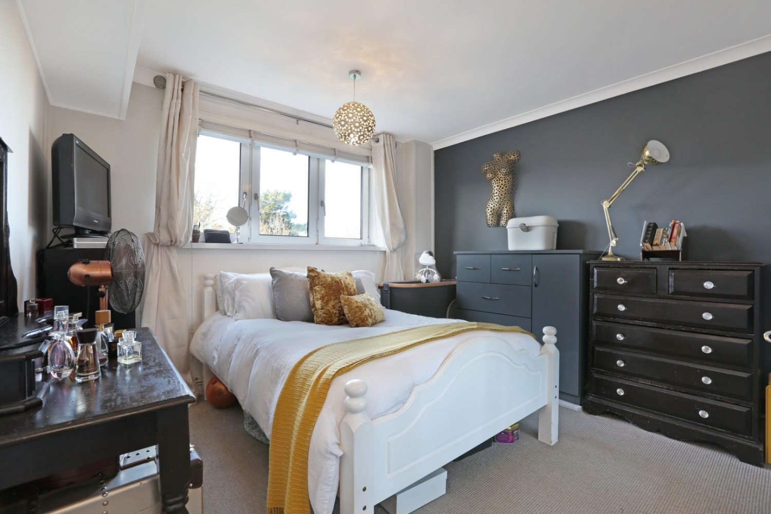 Edmond Court, Dennetts Road