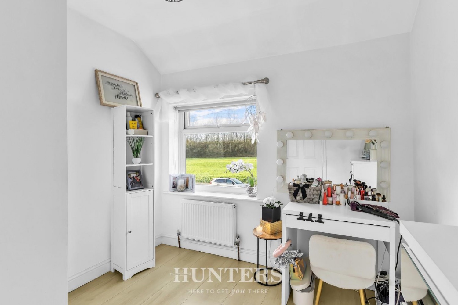 Kelvin Avenue, Middleton M24