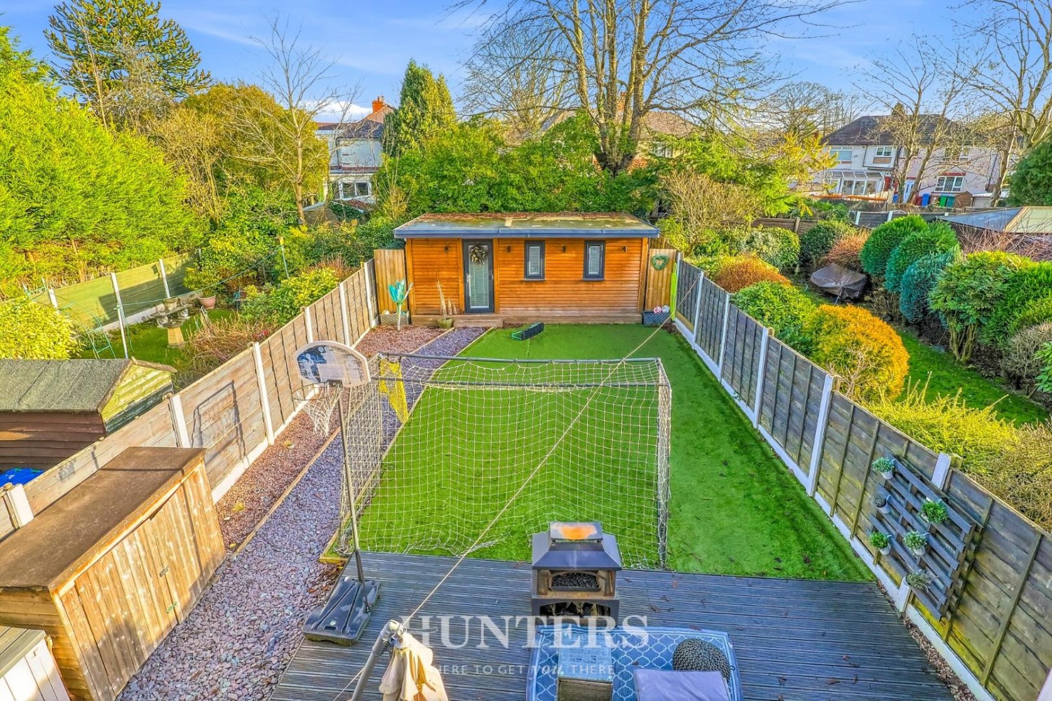 Kelvin Avenue, Middleton M24