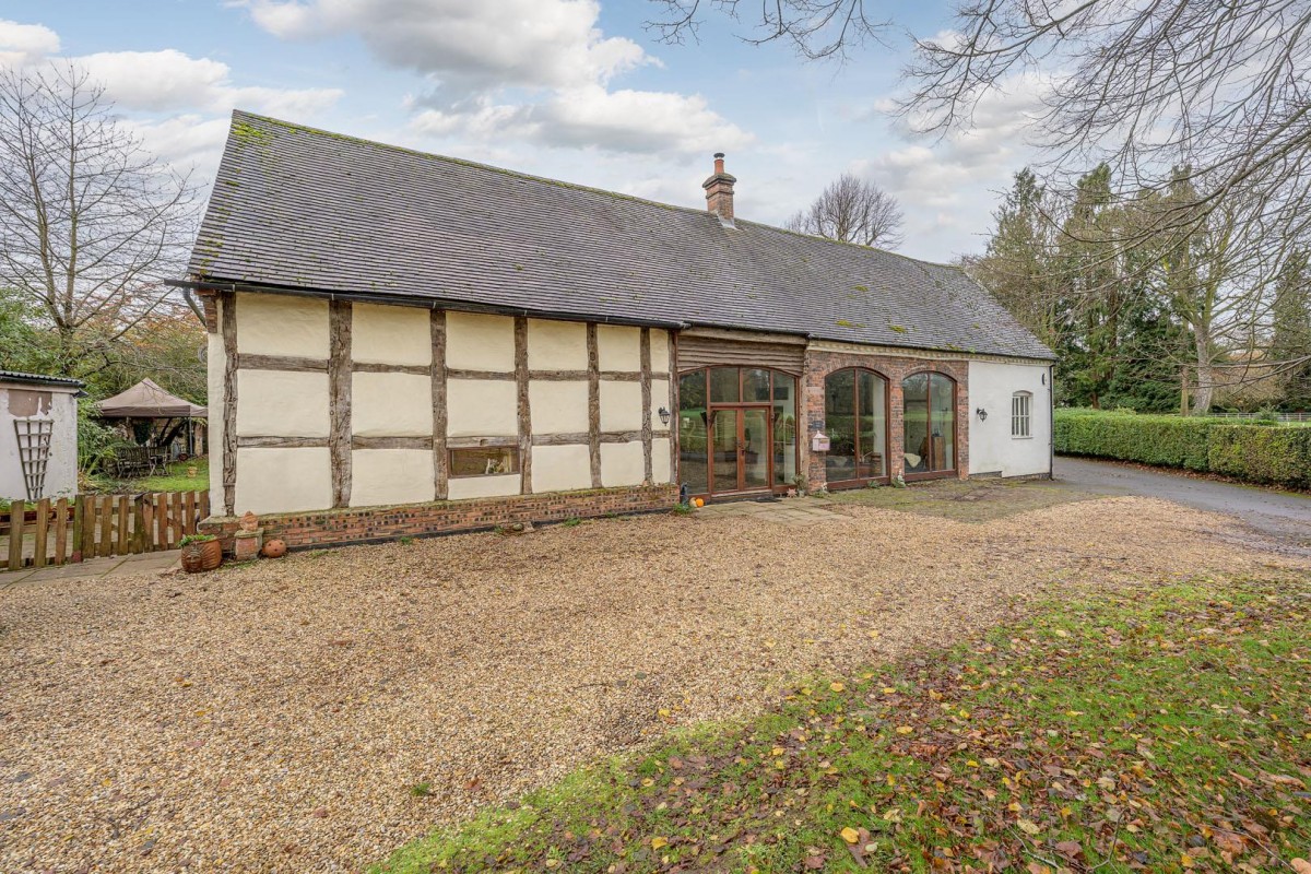 Tudor Barn, Sion Hill Court, Sion Hill, Wolverley, DY10 2YY