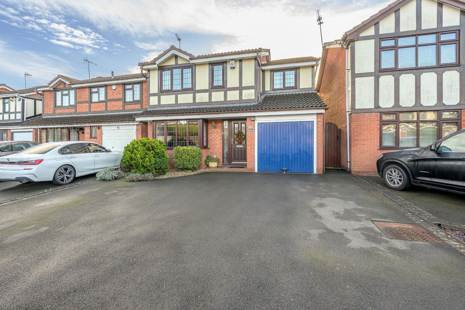 Ploverdale Crescent, Kingswinford, DY6 8XU