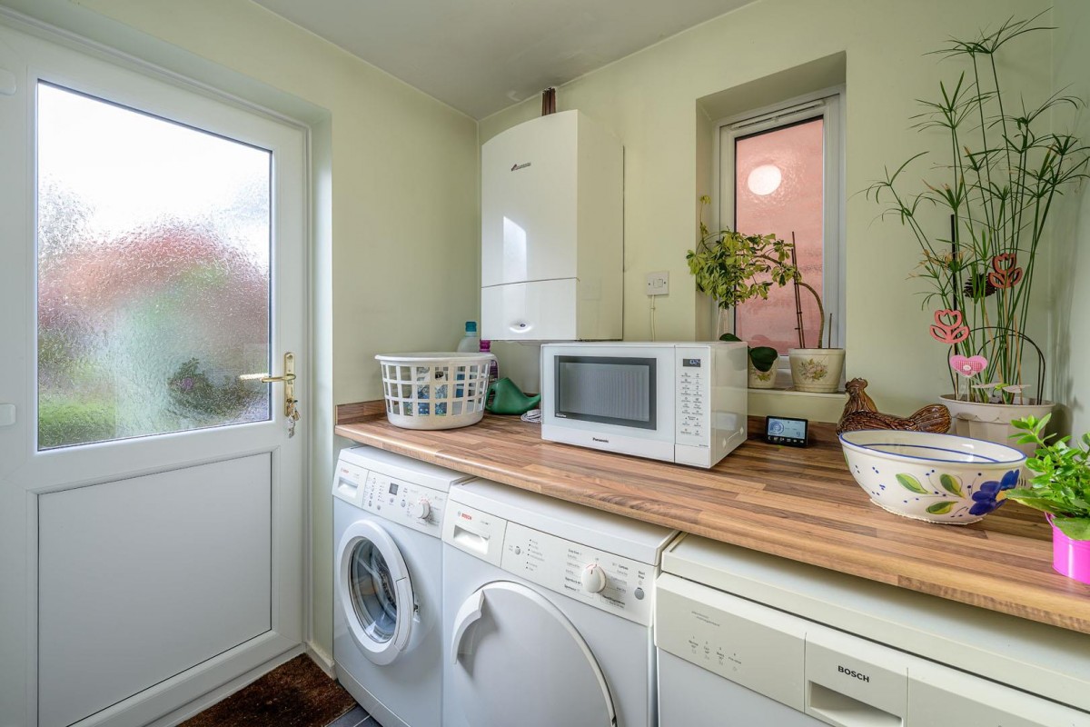 Ploverdale Crescent, Kingswinford, DY6 8XU