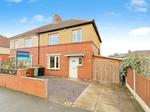 South Drive, Farsley