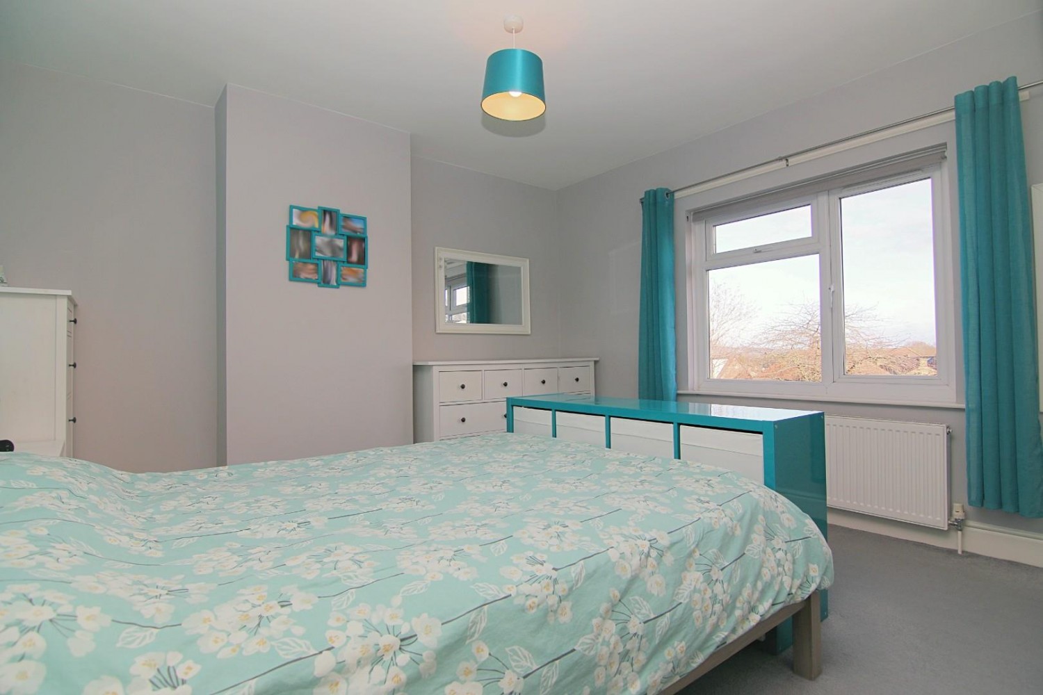 South Drive, Farsley