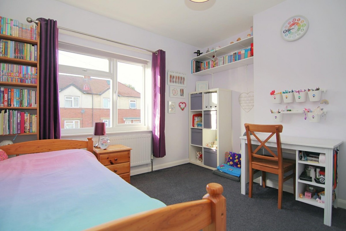 South Drive, Farsley