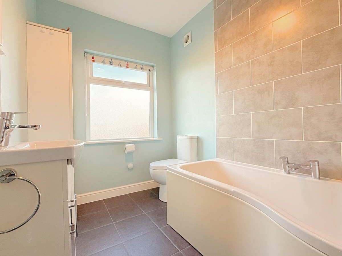 South Drive, Farsley