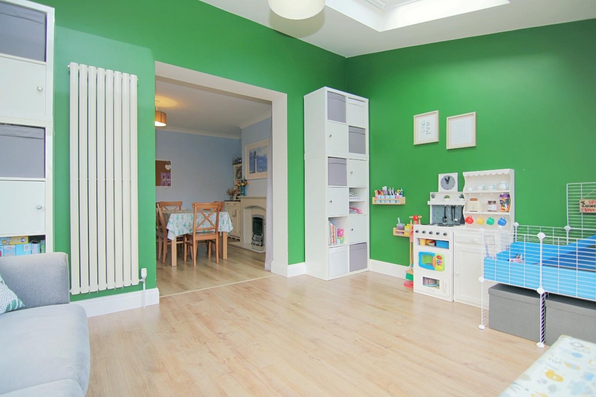 South Drive, Farsley