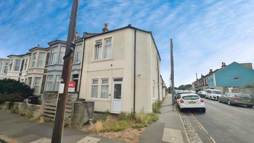 First Floor Flat Ridgeway Road, Bristol, BS16 3LE