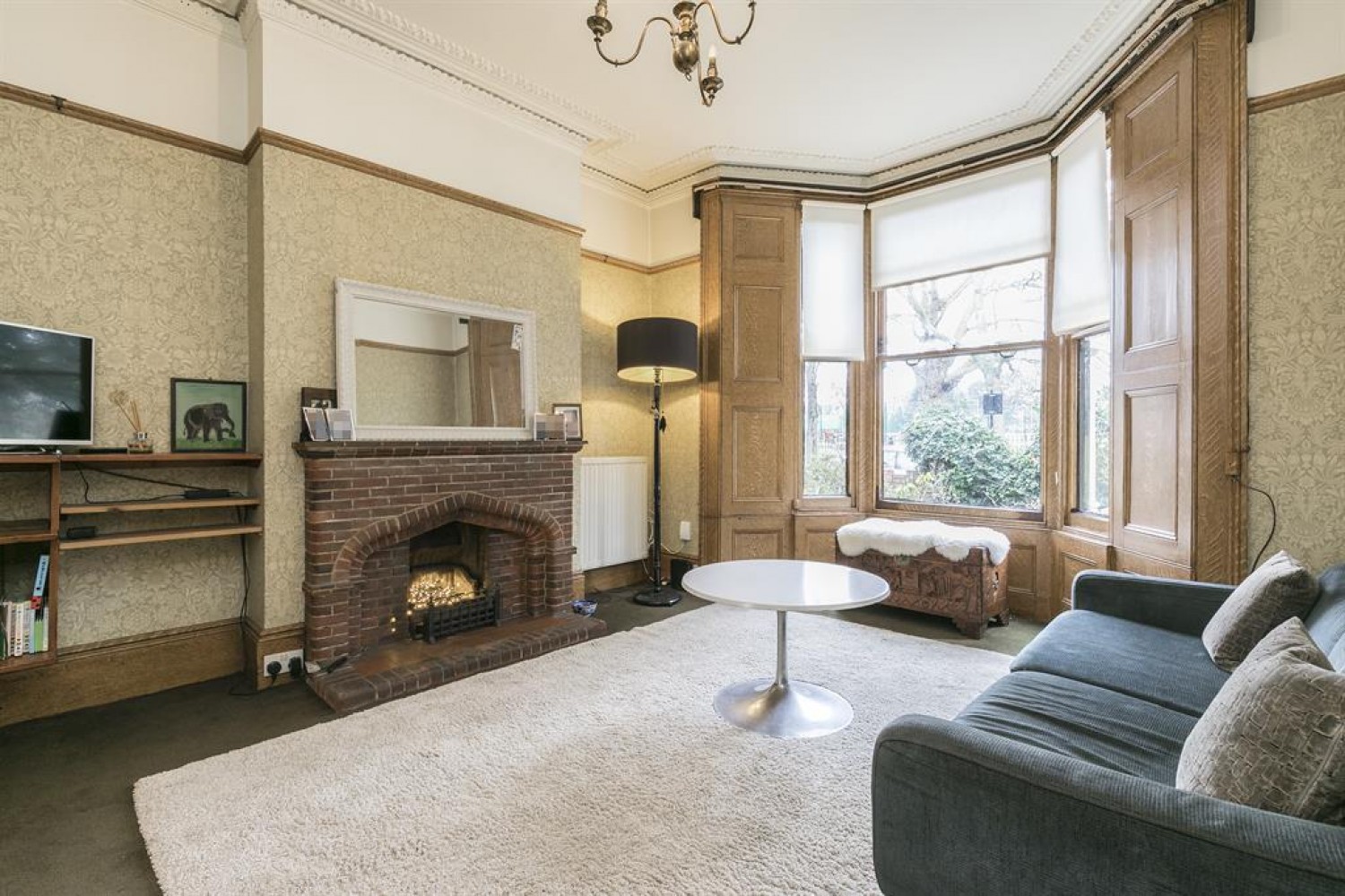 Queen Elizabeth's Walk, London, N16