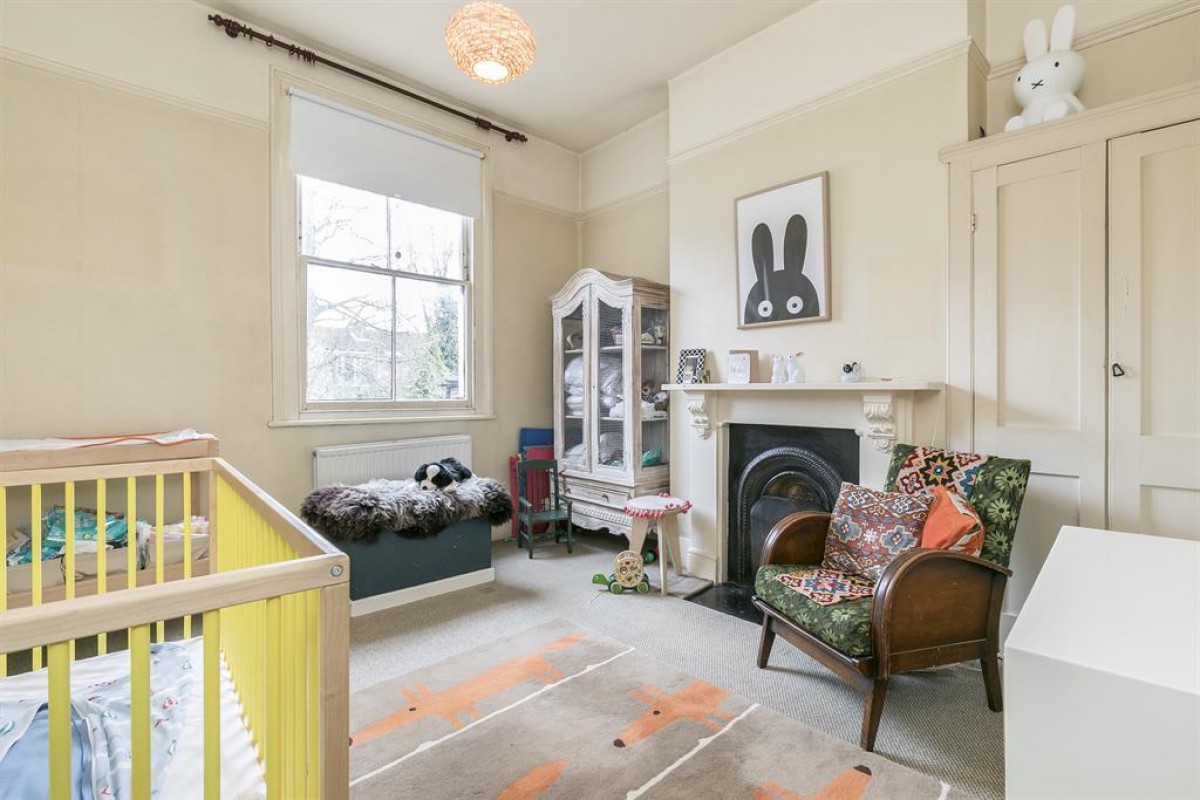 Queen Elizabeth's Walk, London, N16