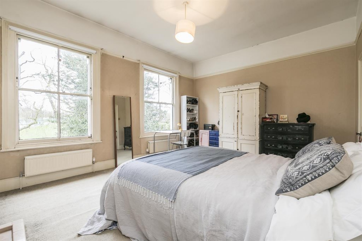 Queen Elizabeth's Walk, London, N16