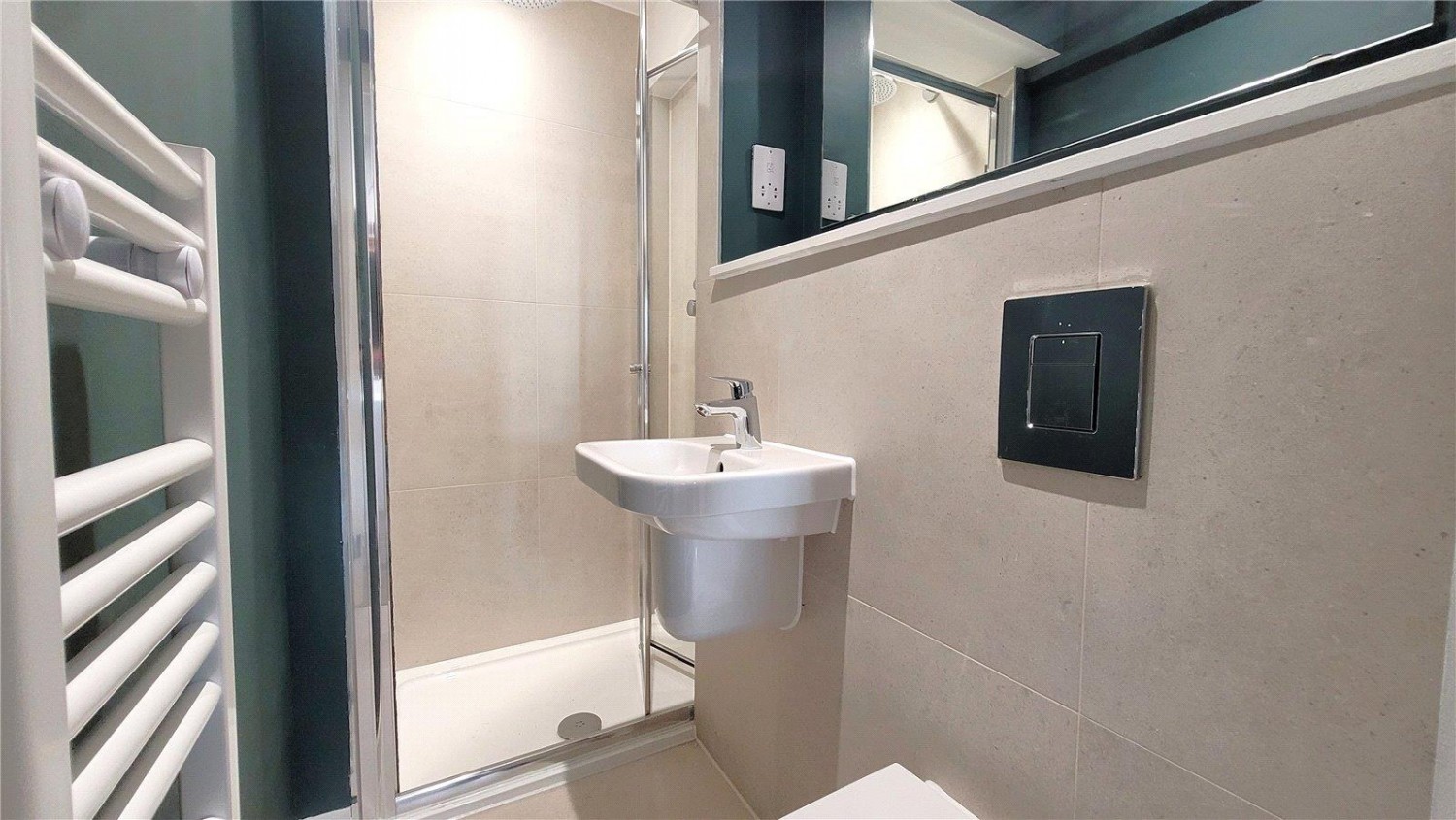 Sky Gardens 7 Spinners Way, Manchester