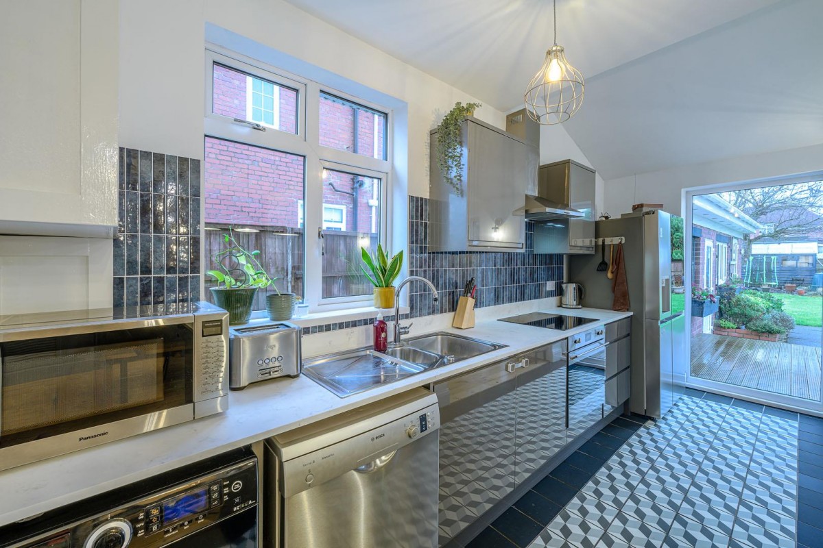 Amblecote Road, Brierley Hill, DY5 2YJ