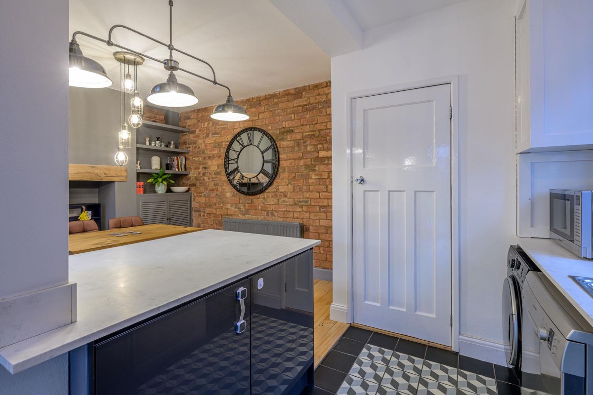 Amblecote Road, Brierley Hill, DY5 2YJ