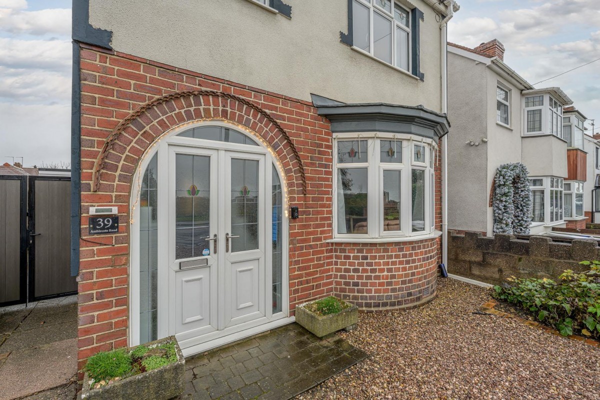 Amblecote Road, Brierley Hill, DY5 2YJ