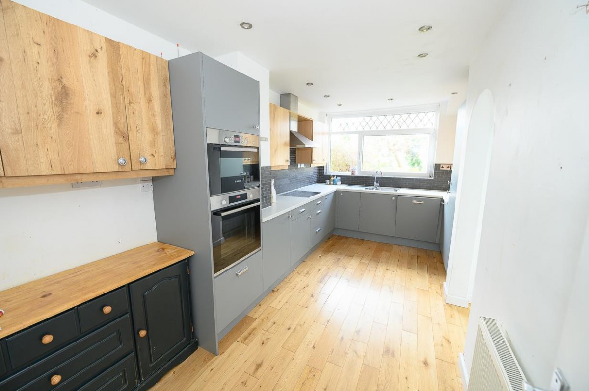 Oakdale Close, Downend, Bristol, BS16 6EE