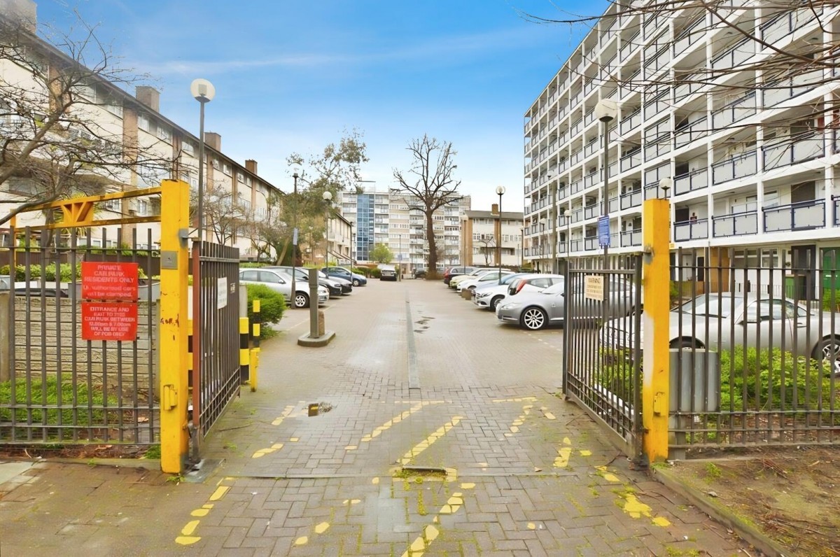 Trinity Gardens, London