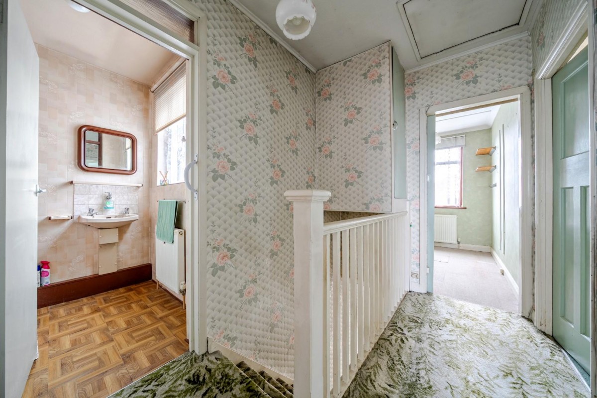 Westwood Lane, Welling