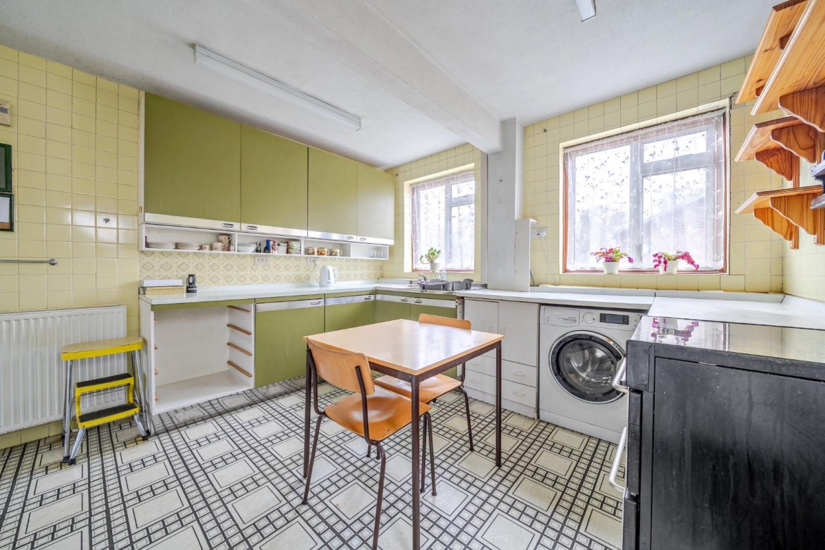 Westwood Lane, Welling