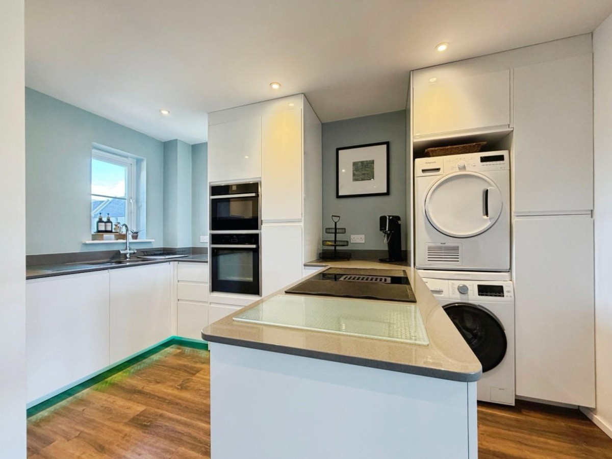 Ordinance Way, Repton Park