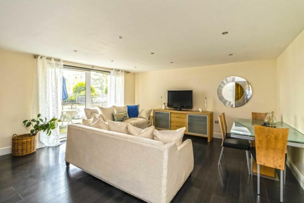 Holland Gardens, Brentford, , TW8 0BH