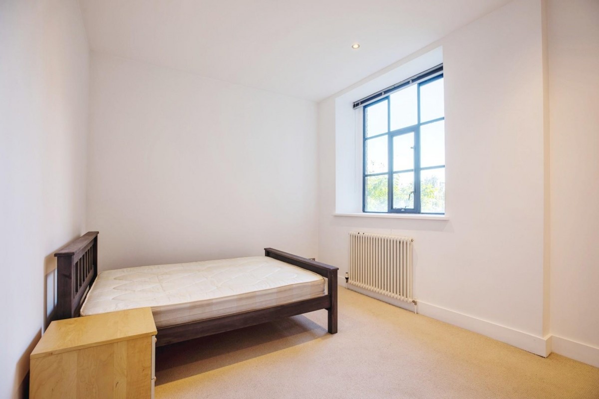 Thrawl Street, Spitalfields, E1