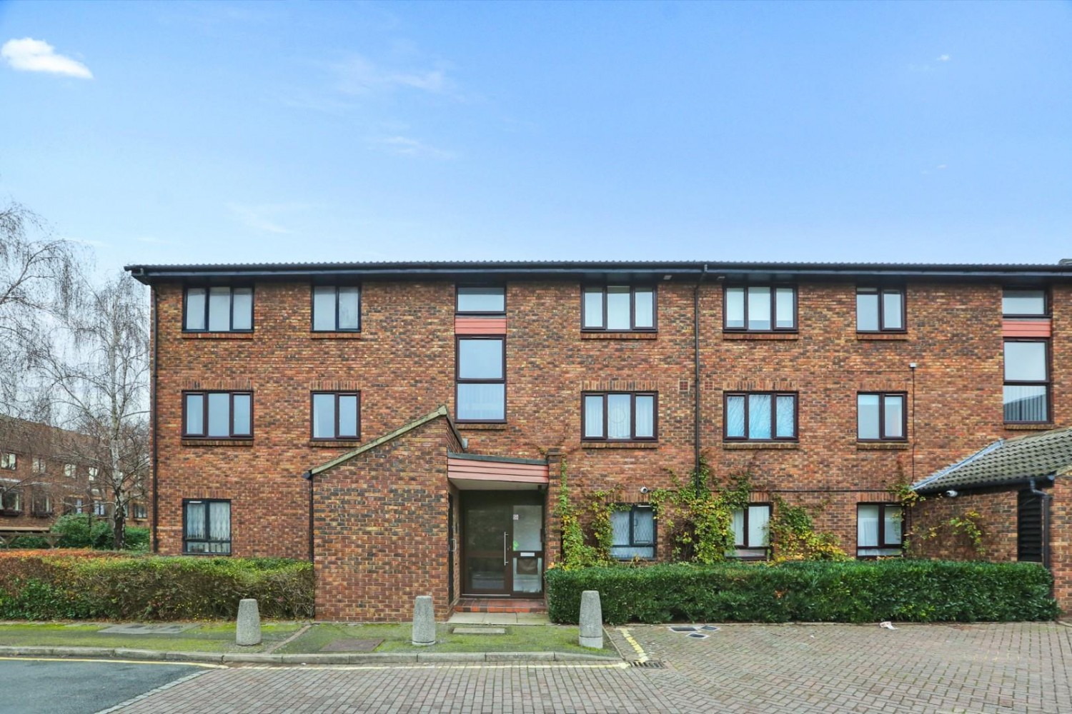 Allendale Close, London