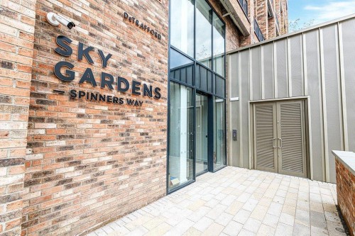 7 Spinners Way, Manchester