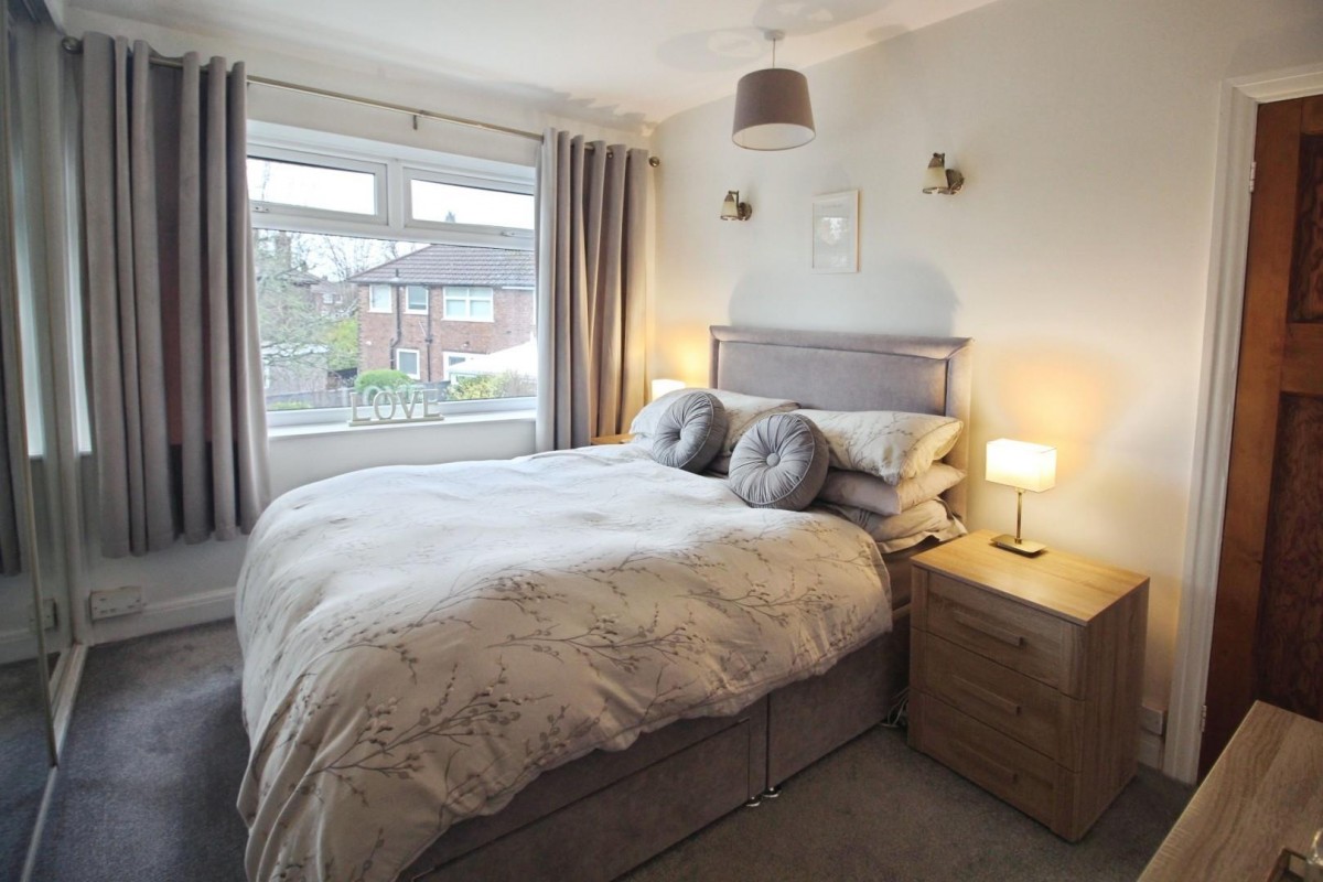 Calder Avenue, Manchester