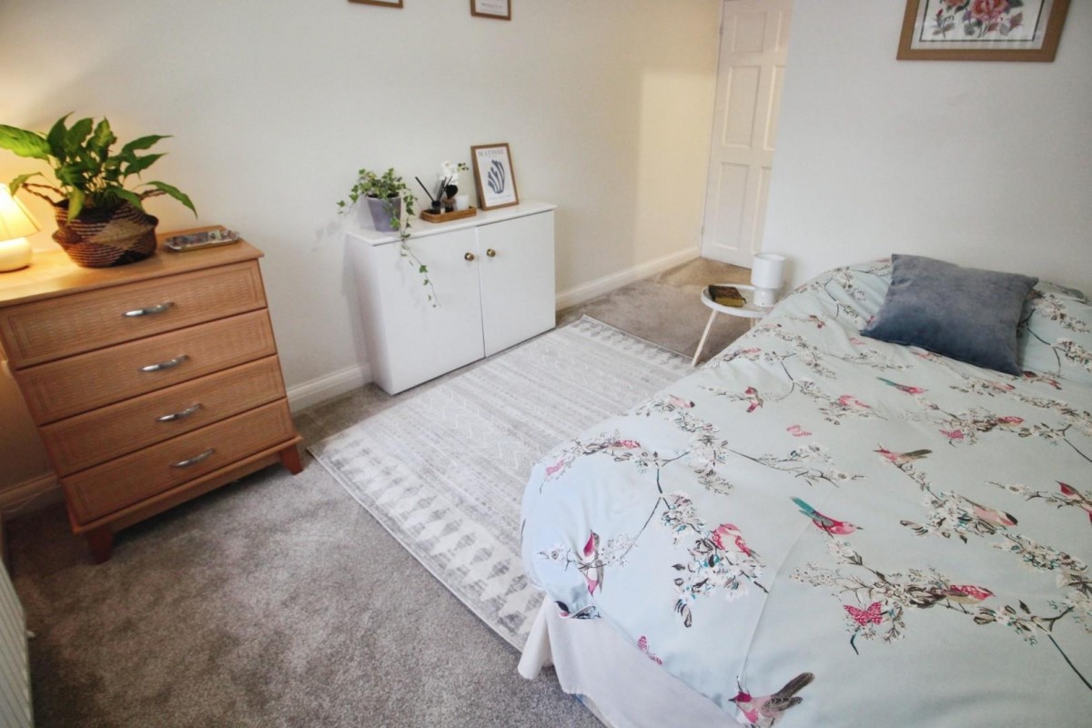 Calder Avenue, Manchester