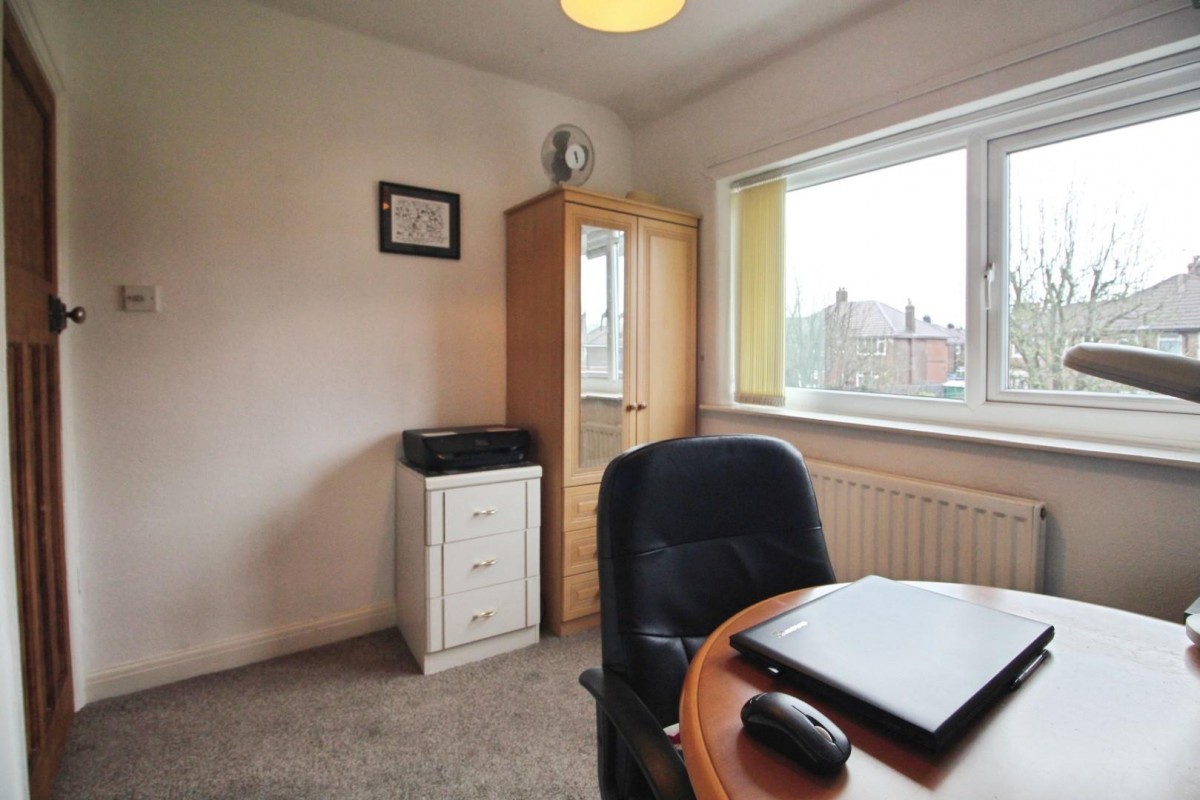 Calder Avenue, Manchester