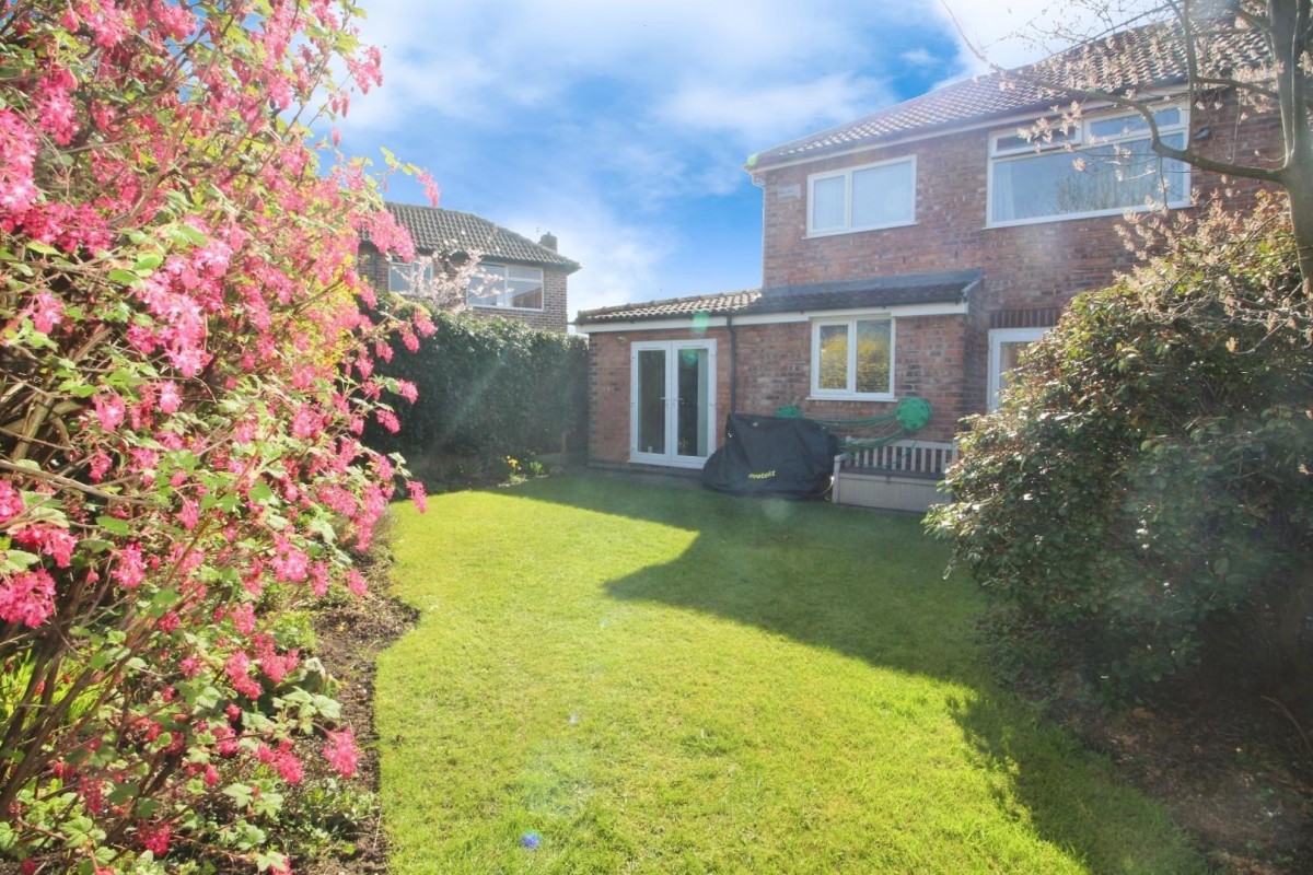 Calder Avenue, Manchester