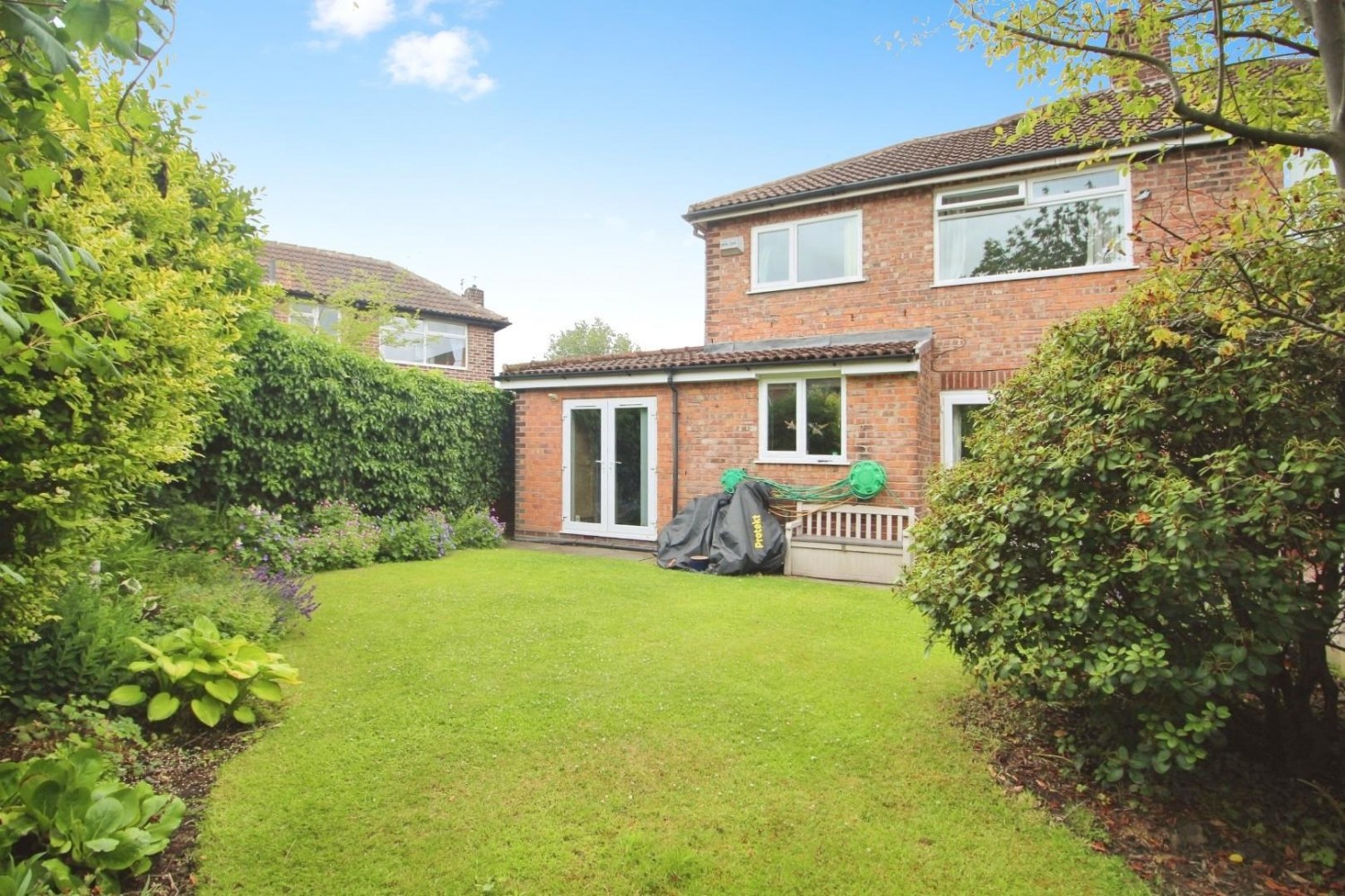 Calder Avenue, Manchester